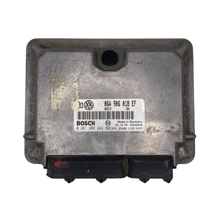 Calculateur moteur VOLKSWAGEN GOLF 2.0 0261206324 0 261 206 324 06A906018EF 06A 906 018 EF