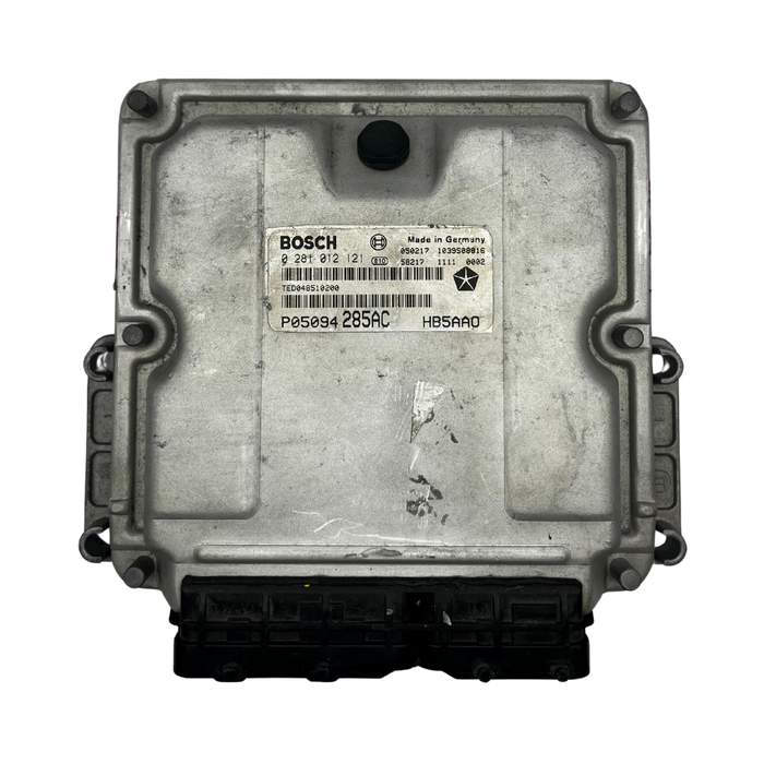 Calculateur moteur Chrysler Voyager 2.8 0 281 012 121 0281012121 P05094285AC