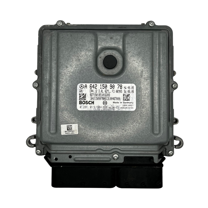 ECU MOTEUR 0281013704 0 281 013 704 A6421509078 A 642 150 90 78