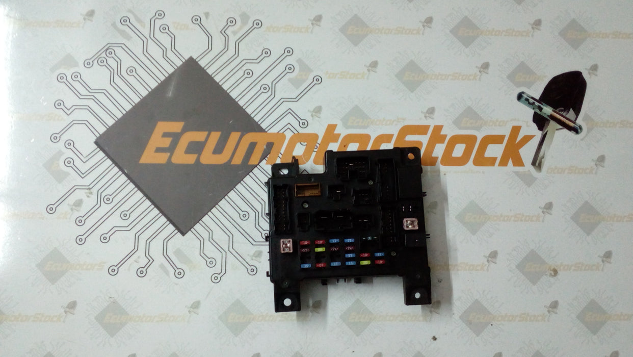 CAJA DE FUSIBLES MITSUBISHI 8637A322 519344311