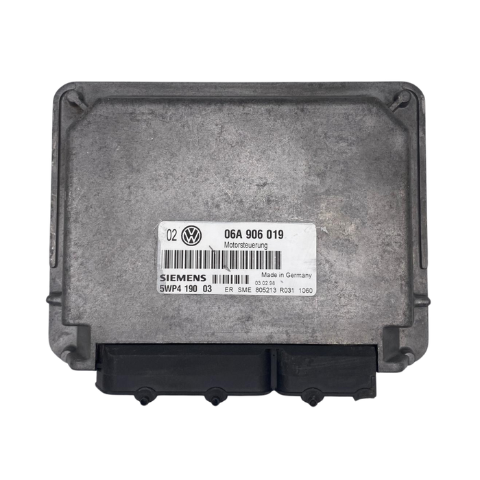 Unité de contrôle moteur ECU VOLKSWAGEN 5WP4190 03 5WP419003 06A906019 06A 906 019