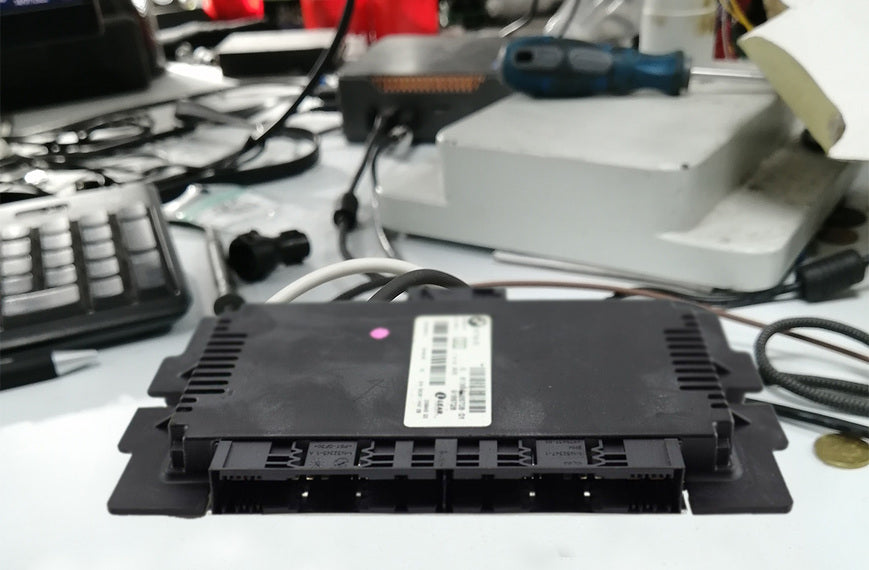 Cómo detectar y solucionar fallos en el módulo FRM de tu coche