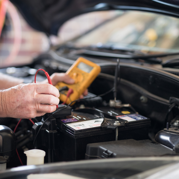 Averías electrónicas más comunes en coches modernos y cómo prevenirlas