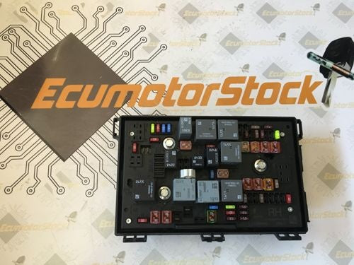 CAJA RELES OPEL 13343769 1110090AC RR