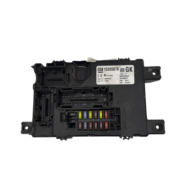 CAJA DE  FUSIBLES OPEL CORSA D 13367921 AU 28303061
