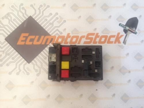CAJA DE FUSIBLES RENAULT 8200283811