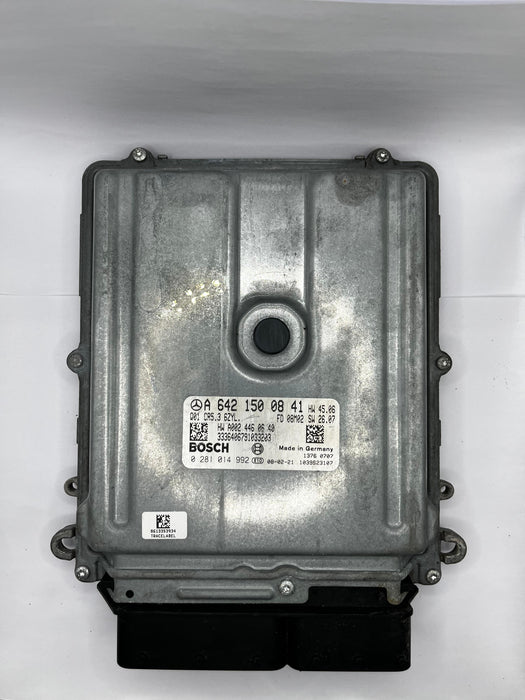 ECU MOTOR  0281013757 0 281 013 757 A6421509478 A 642 150 94 78