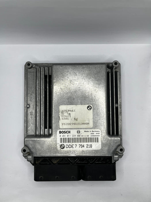 BMW 530 0281011224 0 281 011 224 DDE7793574 DDE 7 793 574
