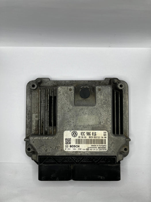 ECU MOTOR  0 261 204 390 0261S04390 03C 906 016 03C906016